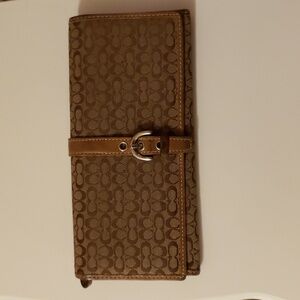 Coach wallet brown